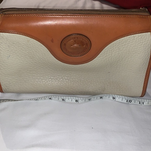 Vintage Gently Loved Dooney & Bourke All Weather Pebbled Leather Crossbody - Picture 10 of 12